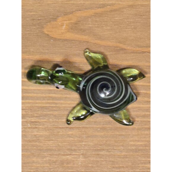 Handmade Art Handblown Glass Sea Turtle Pendant Necklace - Picture 5 of 7